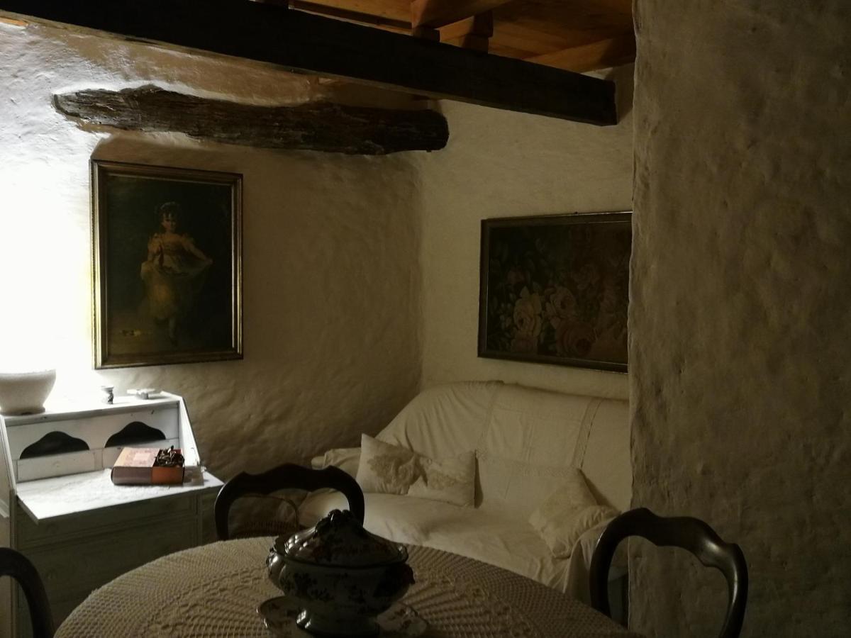 Casale Maria Mafalda Pieve di Teco 외부 사진