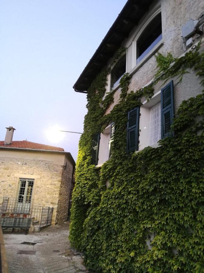 Casale Maria Mafalda Pieve di Teco 외부 사진